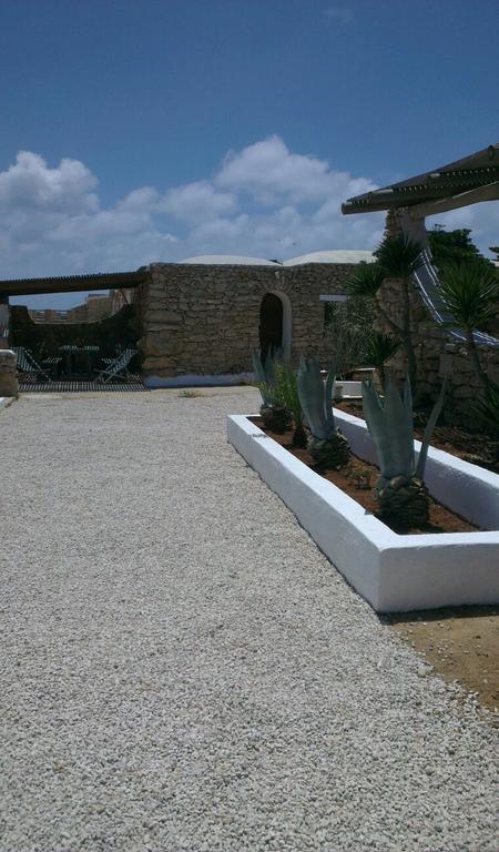 Appartement I Dammusi Di Pippo à Lampedusa Extérieur photo